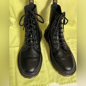 Dr. Martens Luna